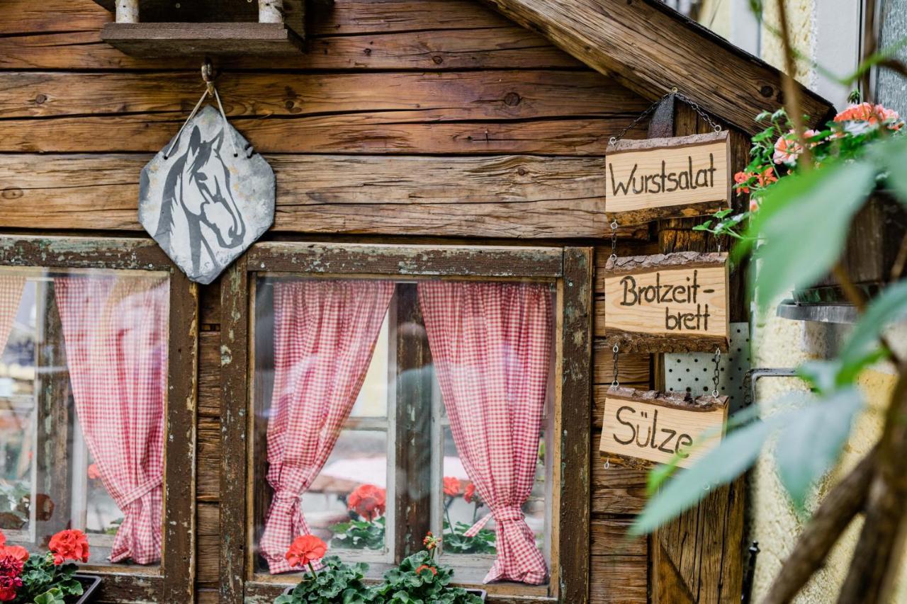 Hotel Bayrischer Loewe Osterhofen Bagian luar foto